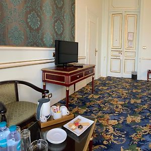 Golden Superior Room Direct Sea View